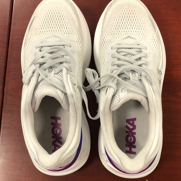 Hoka Women's Gray and Purple Bondi 9 Athletic Shoes - Picture 2 of 6